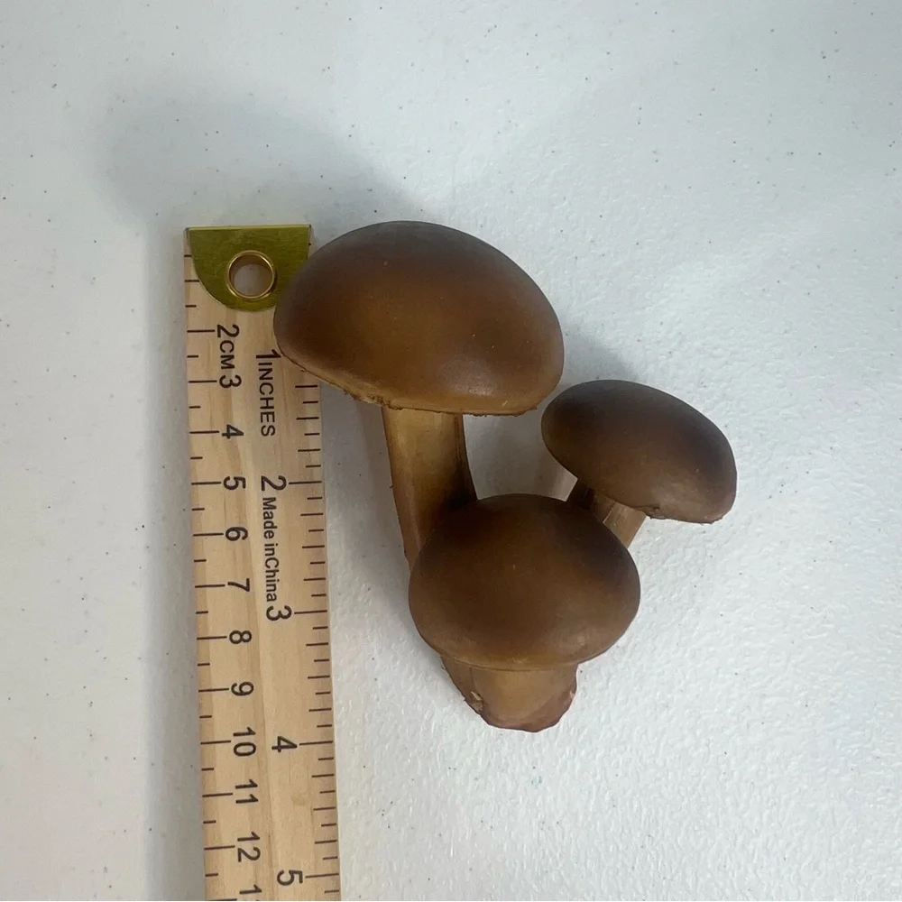 Vintage Lot of 5 Blow Mold Faux Mushrooms Fairy Garden Forrest Decor 70’s‎
